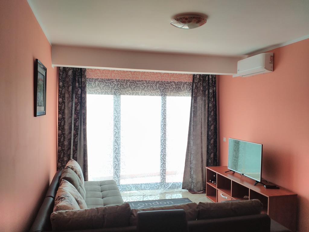 Apartment Sea Space Добра вода Екстериор снимка